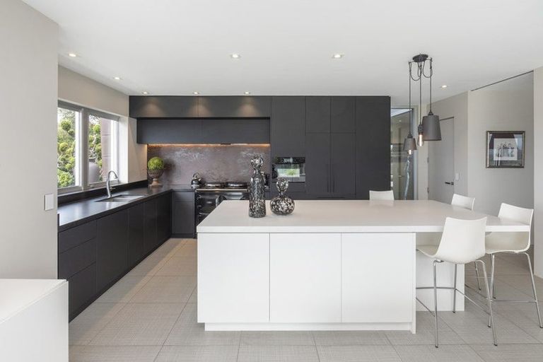 Photo of property in 50 Longhurst Terrace, Cashmere, Christchurch, 8022