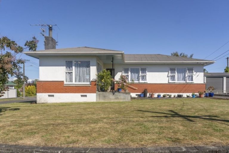 Photo of property in 13 Wavell Crescent, Lansdowne, Masterton, 5810