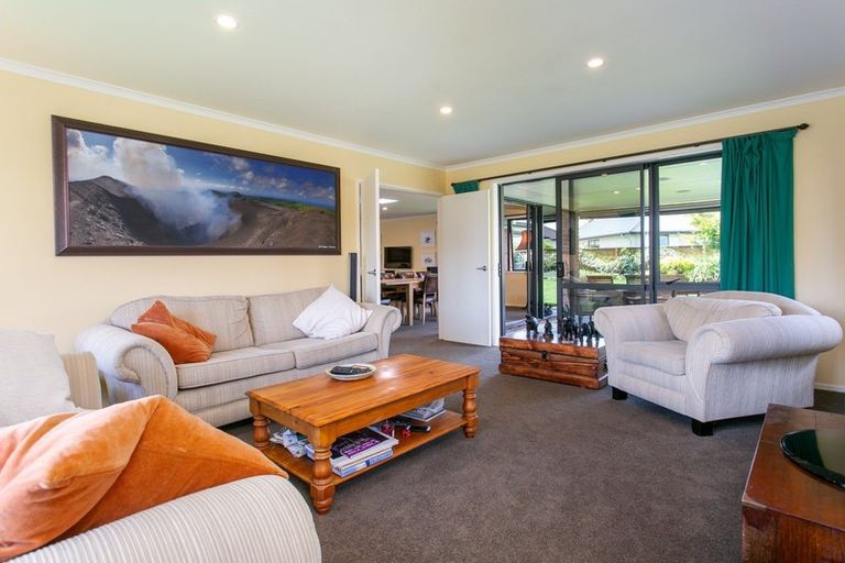 Photo of property in 15 Twin Willow Close, Cambridge, 3434