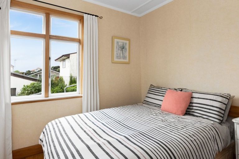 Photo of property in 14 George Street, Hospital Hill, Napier, 4110