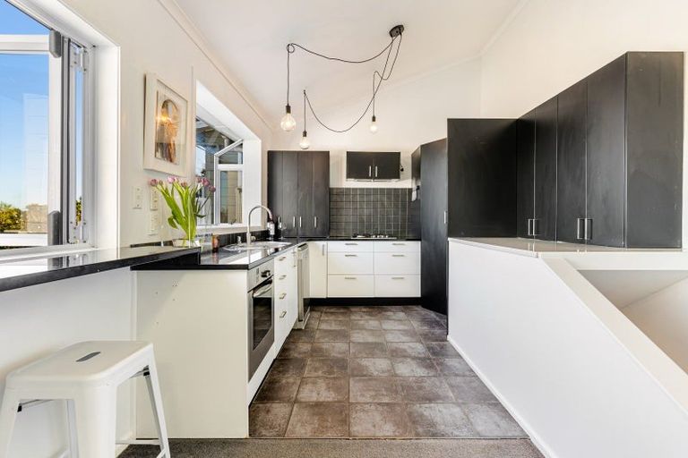 Photo of property in 36 Waipa Street, Birkenhead, Auckland, 0626