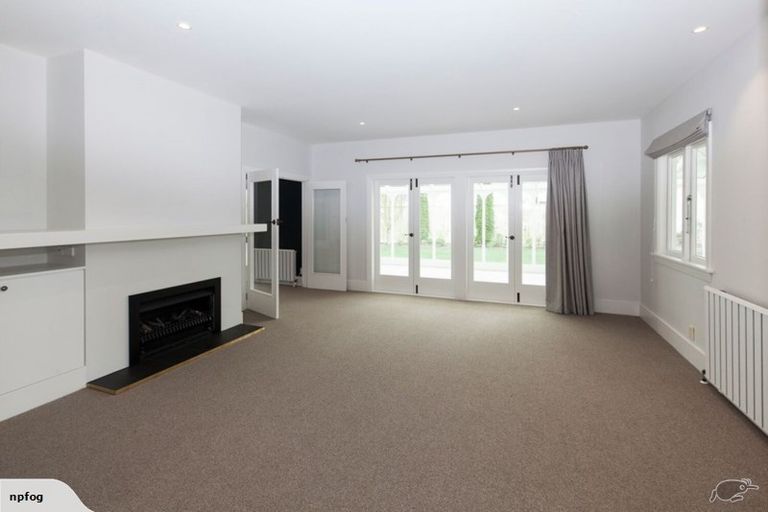Photo of property in 121a Merivale Lane, Merivale, Christchurch, 8014