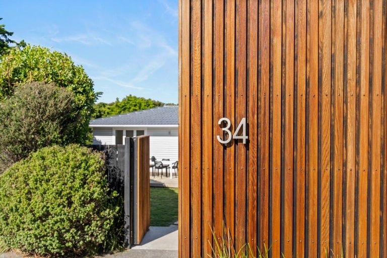 Photo of property in 34c Toru Street, Te Atatu Peninsula, Auckland, 0610