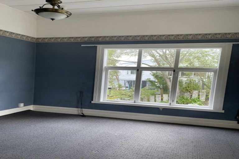 Photo of property in 2/20a Rawene Road, Birkenhead, Auckland, 0626