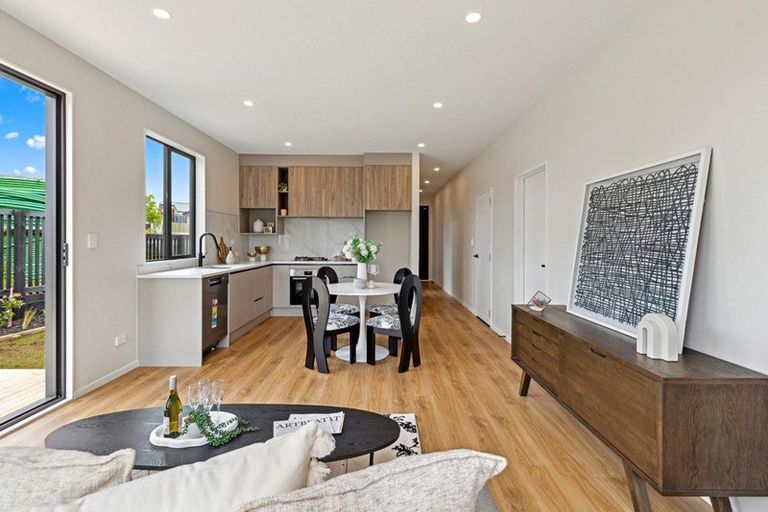 Photo of property in 1 Puhikawa Street, Massey, 0614