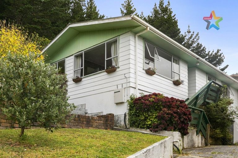 Photo of property in 32a Trelawney Road, Wainuiomata, Lower Hutt, 5014