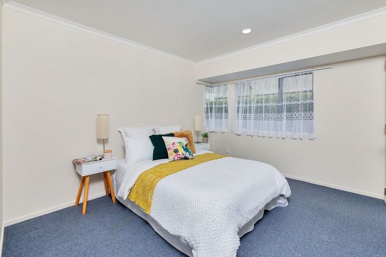 Photo of property in 16 Lizzie Lane, Clover Park, Auckland, 2019