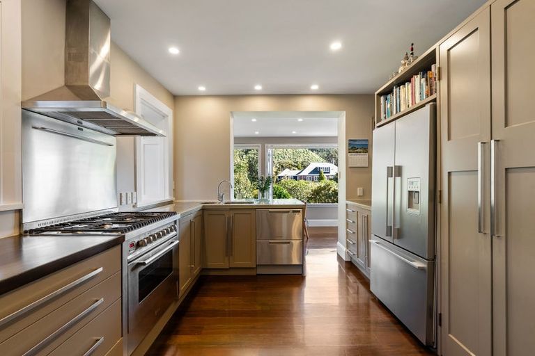 Photo of property in 84 Bolton Street, Kelburn, Wellington, 6012