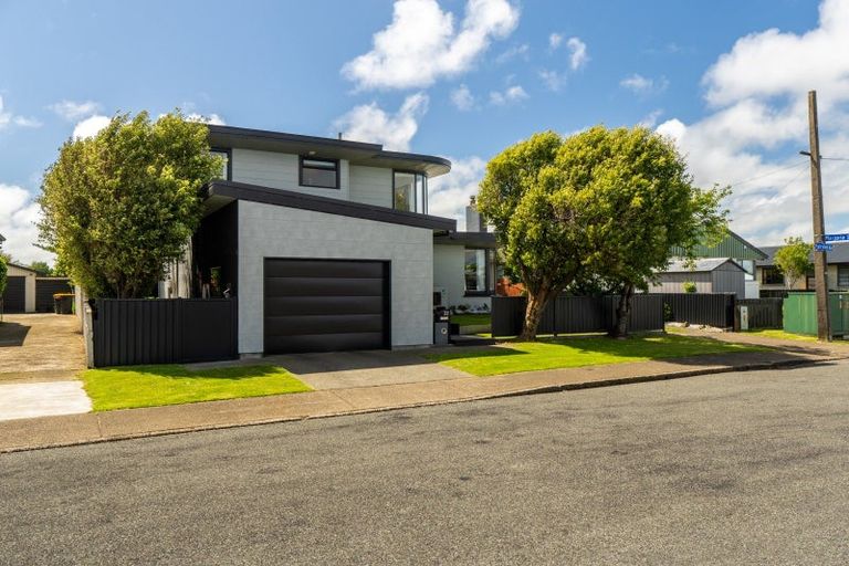 Photo of property in 22 Fairview Avenue, Hawthorndale, Invercargill, 9810