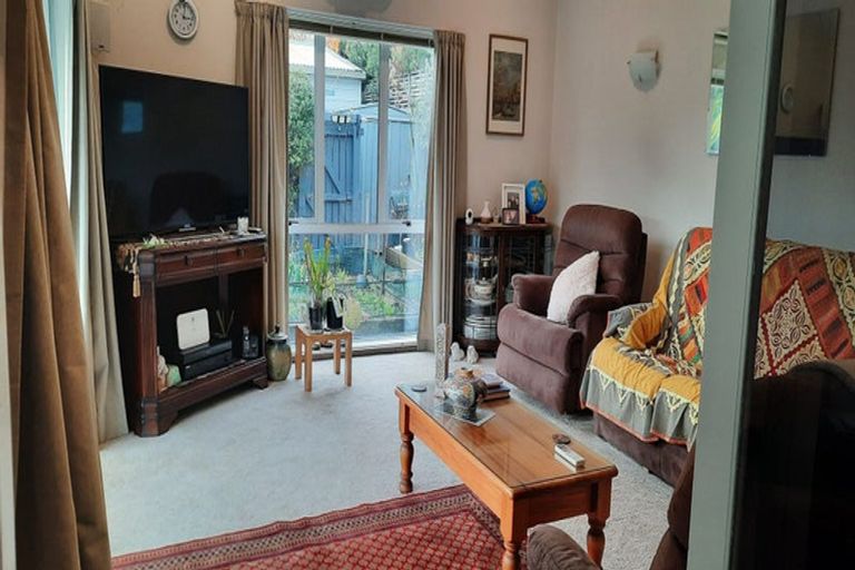 Photo of property in 44 Centaurus Road, Cashmere, Christchurch, 8022