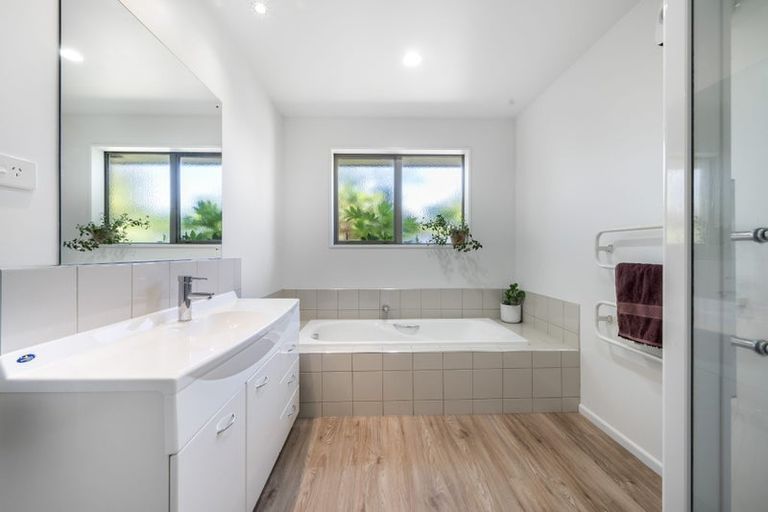 Photo of property in 14a Taunton Place, Rangiora, 7400