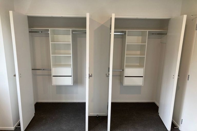 Photo of property in 63 Morihana Close, Glen Eden, 0602