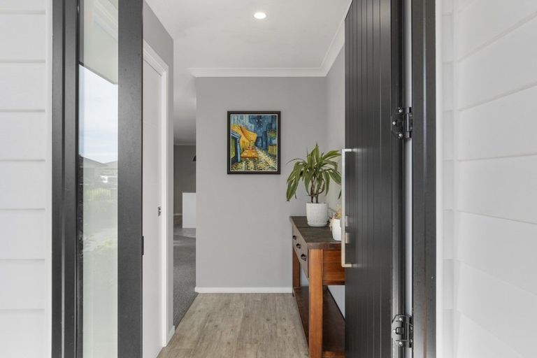 Photo of property in 27 Saddlers Way, Papamoa, 3118