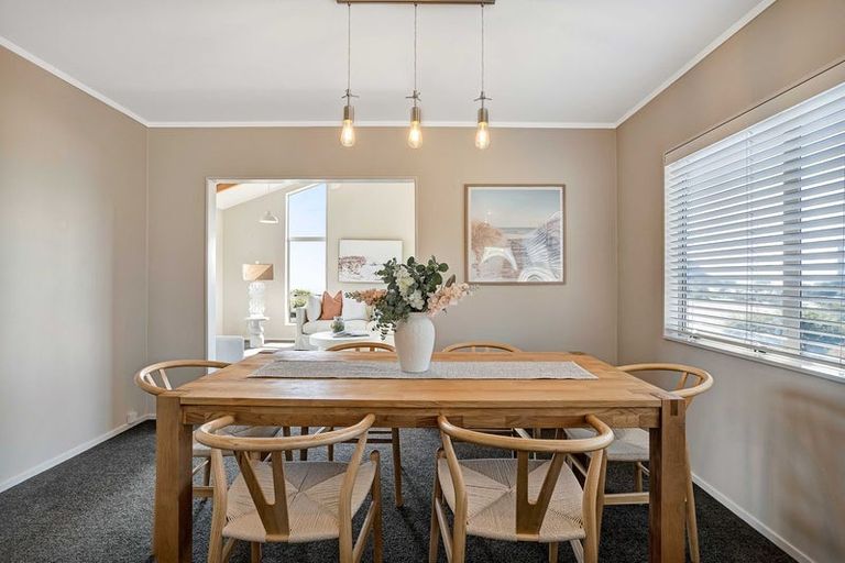 Photo of property in 6 Renown Place, Spotswood, New Plymouth, 4310