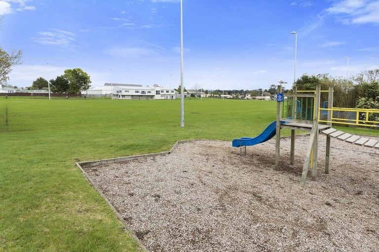 Photo of property in 2 Rawhiti Street, Greerton, Tauranga, 3112