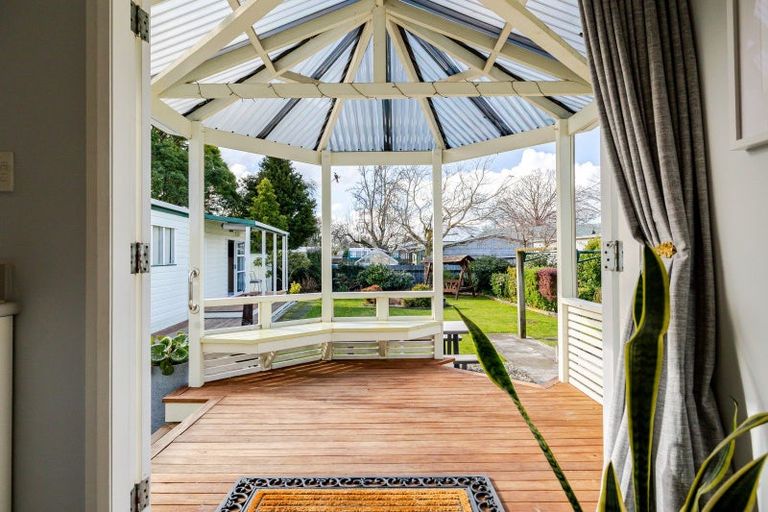 Photo of property in 1 Edward Street, Pahiatua, 4910