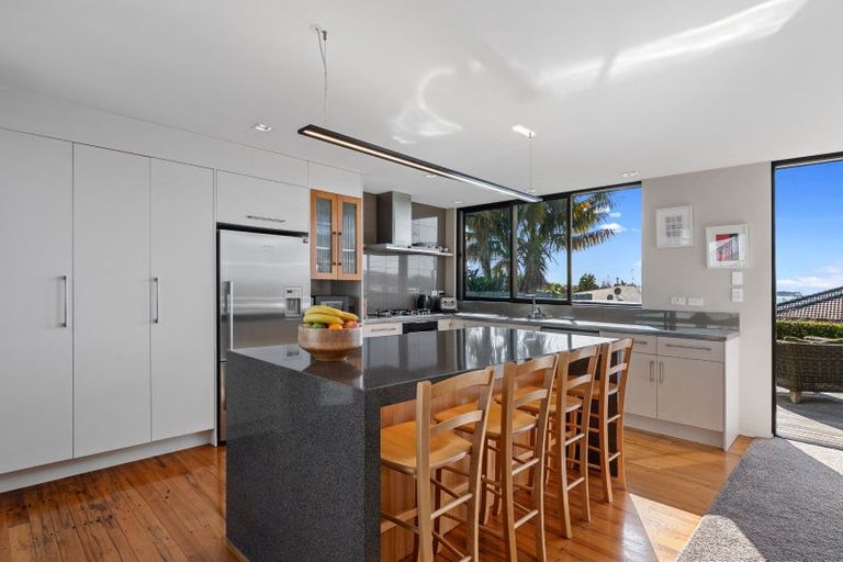 Photo of property in 3 Pine Avenue, Otumoetai, Tauranga, 3110