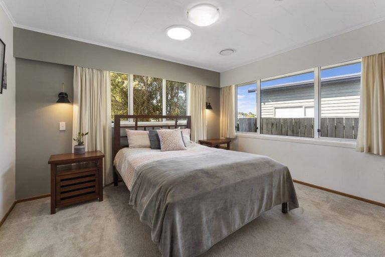 Photo of property in 67 Queens Road, Waikanae Beach, Waikanae, 5036