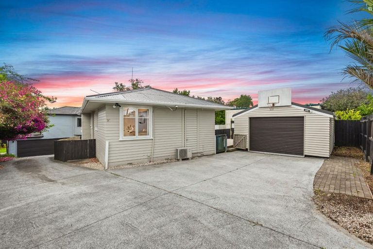 Photo of property in 97 Metcalfe Road, Ranui, Auckland, 0612