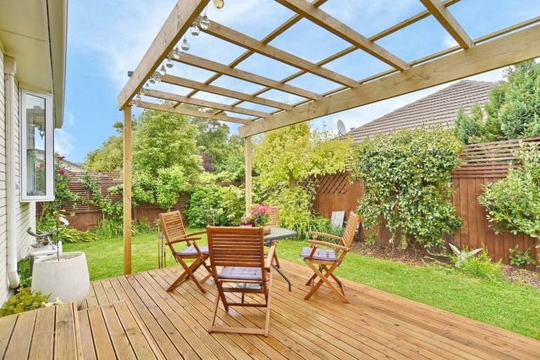 Photo of property in 1/6a Mundys Road, Dallington, Christchurch, 8061