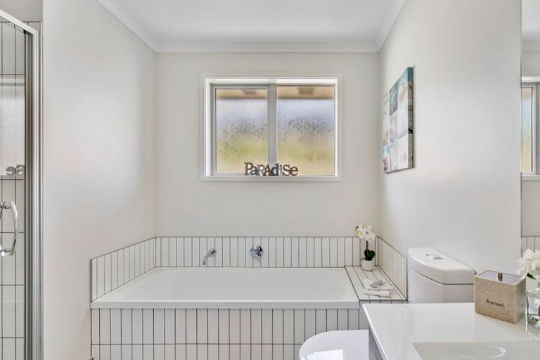 Photo of property in 11 Peet Row, Pokeno, 2471