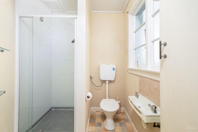 Photo of property in 53 Rhodes Street, Waimate, 7924