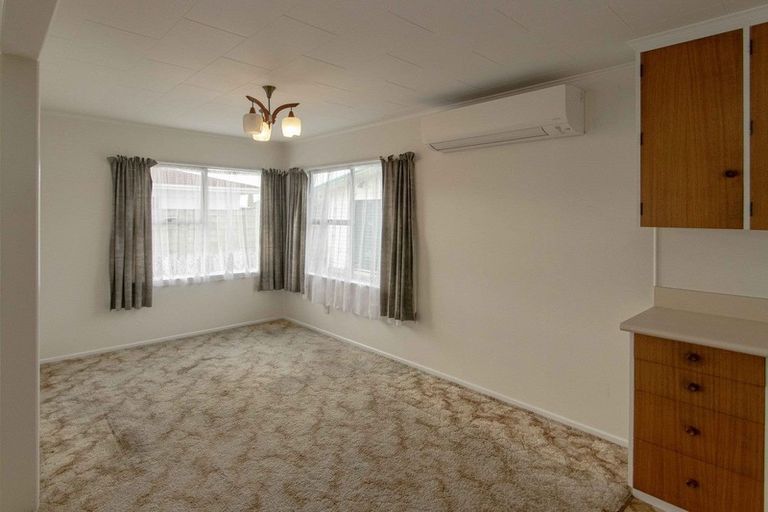 Photo of property in 19 Fife Crescent, Tamatea, Napier, 4112