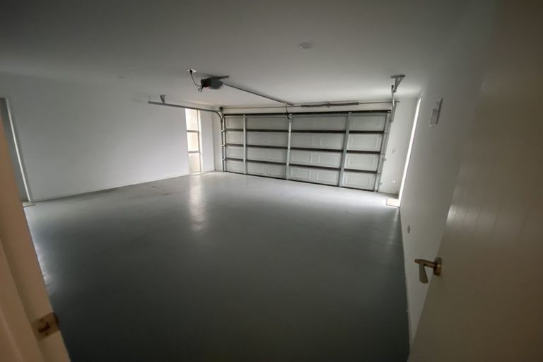 Photo of property in 41c Redoubt Road, Goodwood Heights, Auckland, 2105