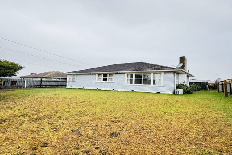 Photo of property in 18 Crown Crescent, Otara, Auckland, 2023
