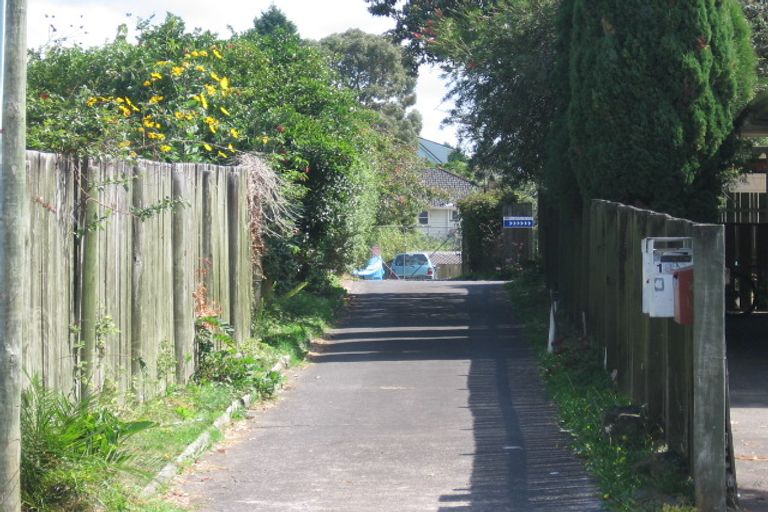 Photo of property in 2/18 Queen Mary Avenue, New Lynn, Auckland, 0600