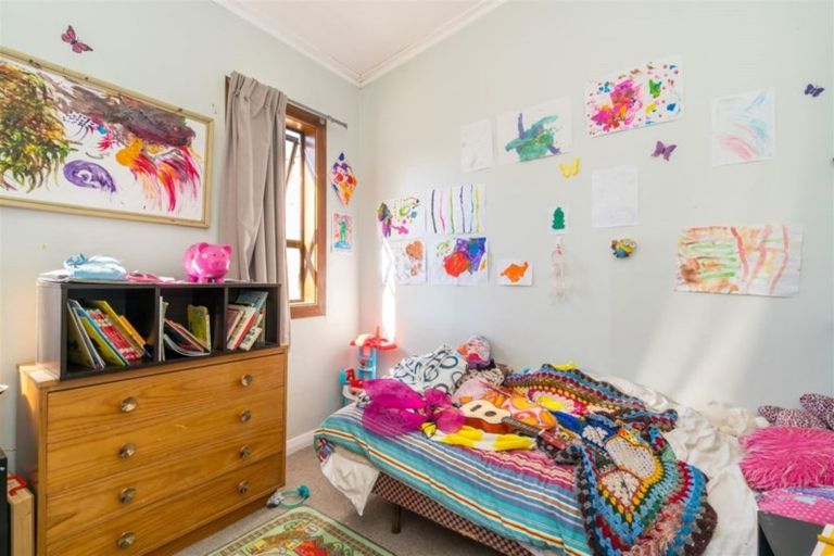 Photo of property in 10 Lochend Street, Musselburgh, Dunedin, 9013