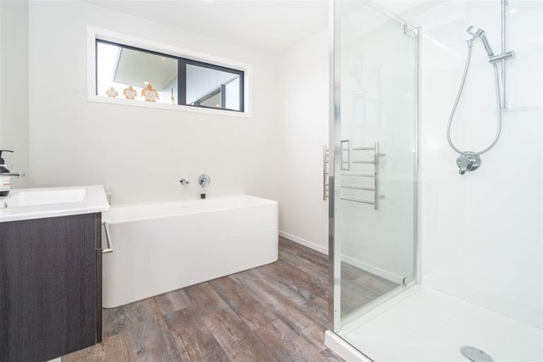 Photo of property in 38 Nore Street, Waihola, Milton, 9073