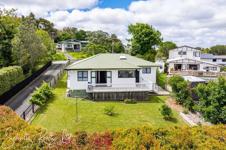 Photo of property in 13a Whaka Street, Maungaturoto, 0520