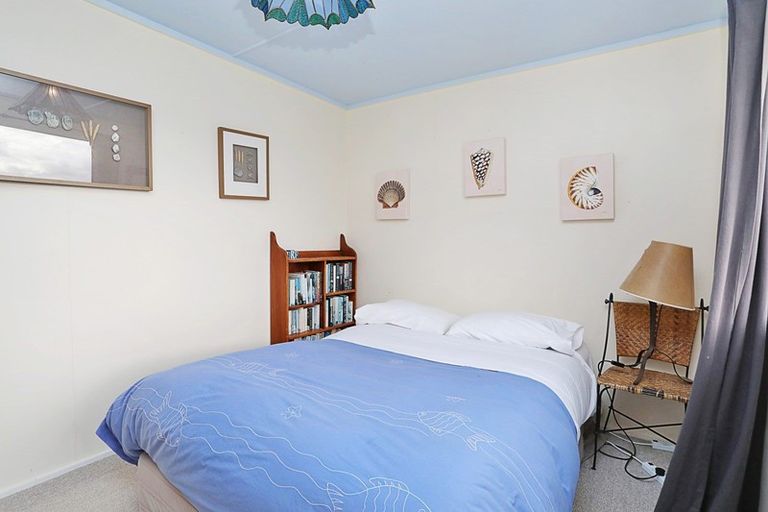 Photo of property in 491 Waikawa-curio Bay Road, Curio Bay, Tokanui, 9884