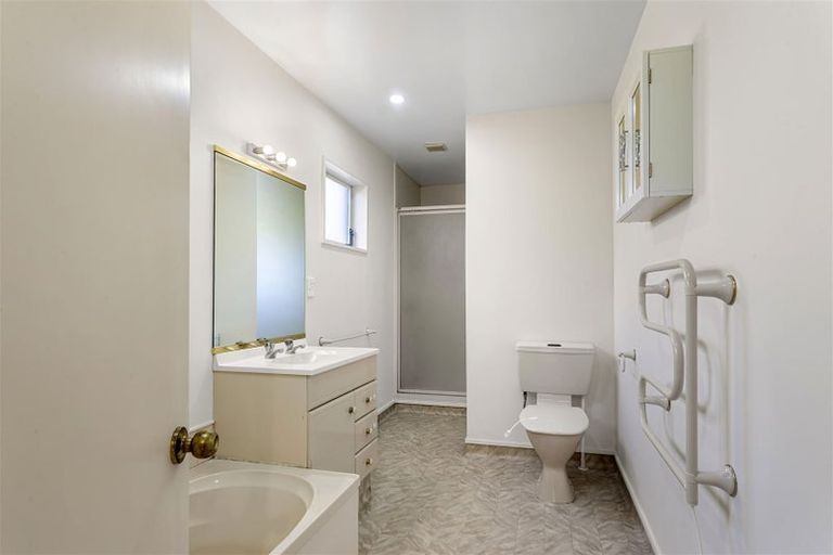 Photo of property in 5 Harry Ell Drive, Cashmere, Christchurch, 8022