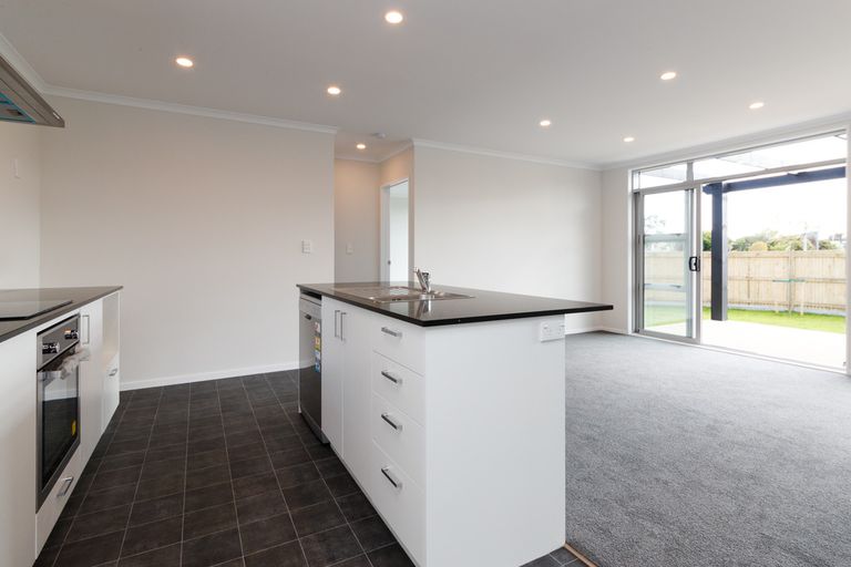 Photo of property in 2 Flint Street, Milson, Palmerston North, 4414