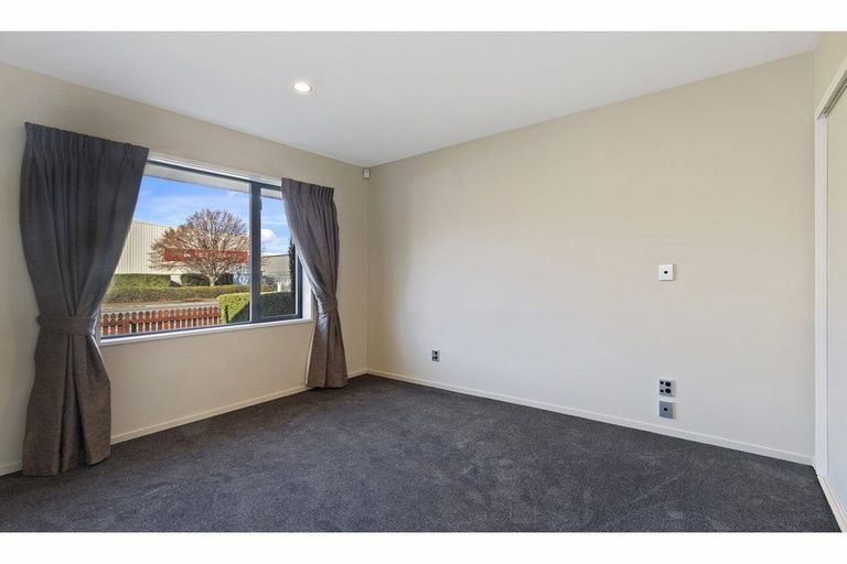 Photo of property in 96 Main South Road, Sockburn, Christchurch, 8042