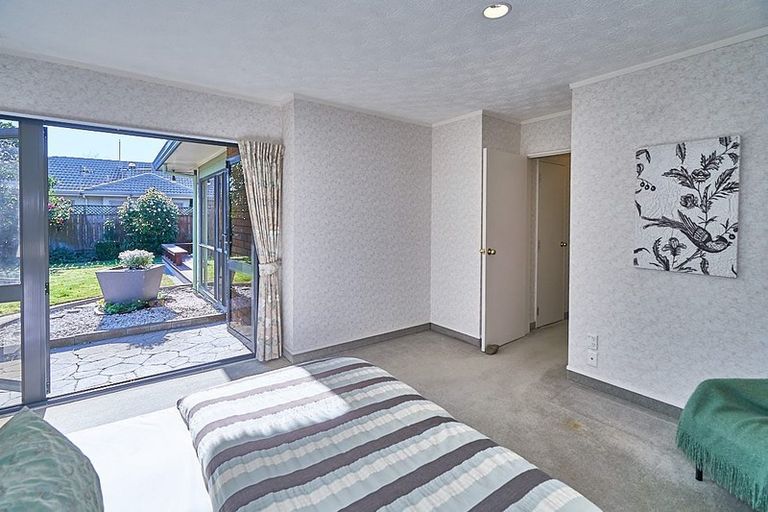 Photo of property in 1 Hyatt Grove, Greenmeadows, Napier, 4112