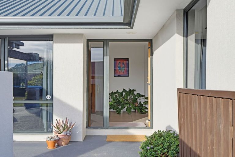Photo of property in 1 Appleton Place, Woodend, 7610