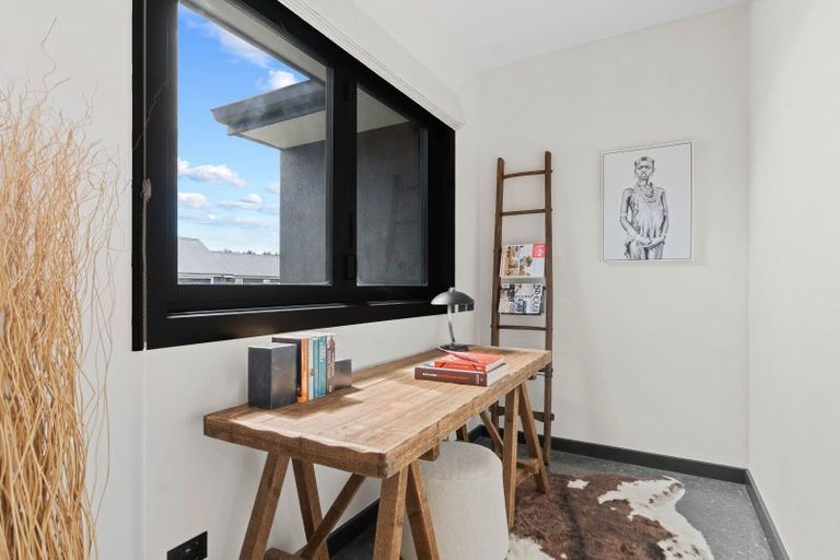 Photo of property in 24 Coralie Place, Lansdowne, Masterton, 5810