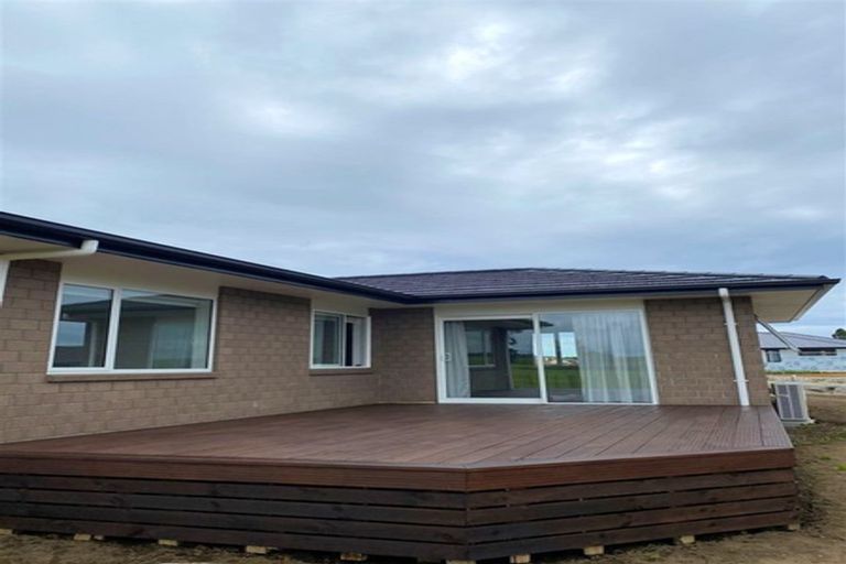 Photo of property in 50 Aratapu Street, Waitara, 4320