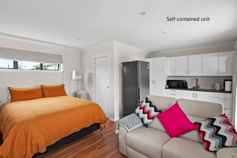 Photo of property in 6 Corbett Place, Onekawa, Napier, 4110