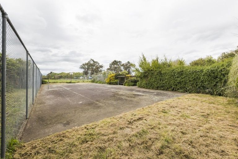Photo of property in 422 Milson Line, Milson, Palmerston North, 4478