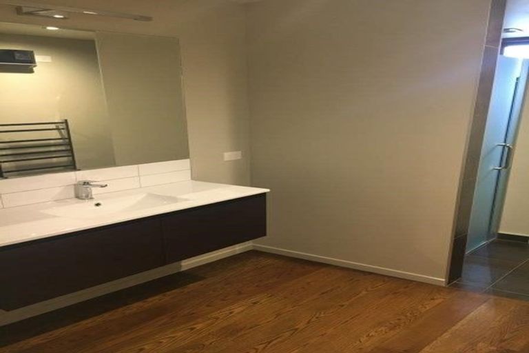 Photo of property in 3 Westview Road, Wanaka, 9305