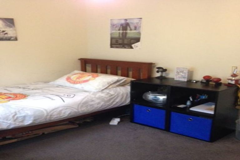 Photo of property in 67 Allington Road, Karori, Wellington, 6012