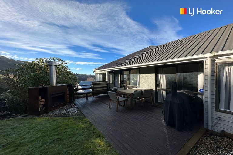 Photo of property in 106 Glenross Street, Glenross, Dunedin, 9011