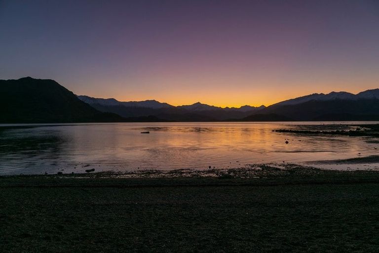 Photo of property in 337 Beacon Point Road, Wanaka, 9305