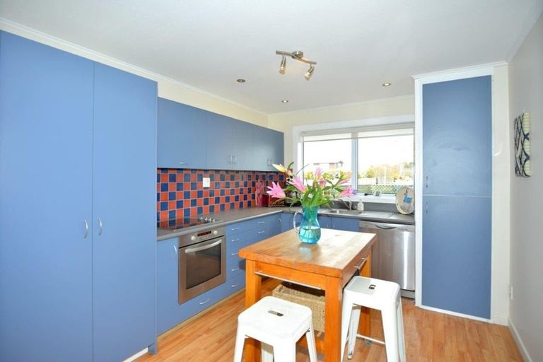 Photo of property in 120 Kendal Avenue, Burnside, Christchurch, 8053