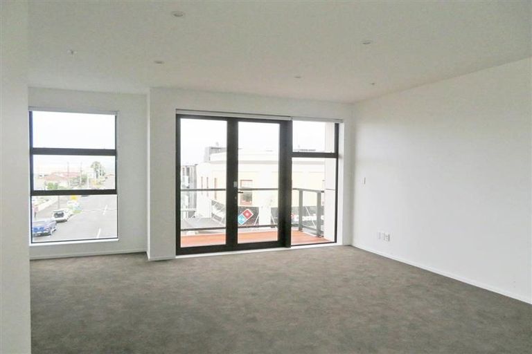 Photo of property in The Firemans Apartments, 204/321 Jackson Street, Petone, Lower Hutt, 5012