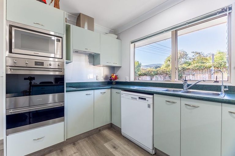 Photo of property in 132b Raumati Road, Raumati Beach, Paraparaumu, 5032